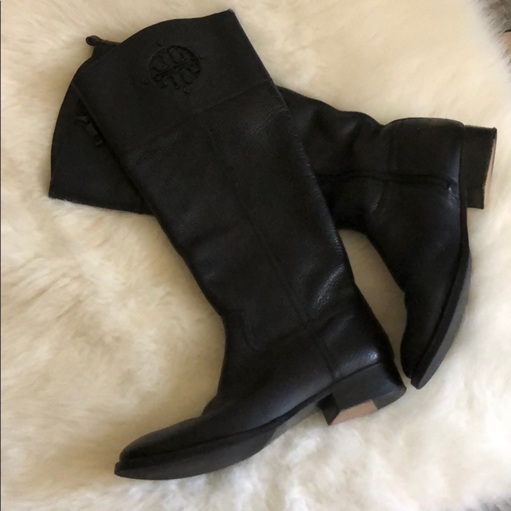 TB Black Pebbled Leather Kiernan Riding Boots